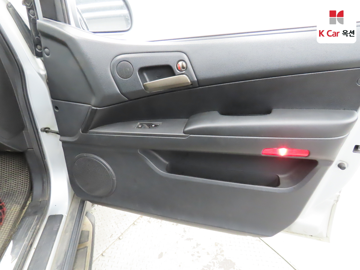 KG Mobility Korando Sports 2014 - Image 27