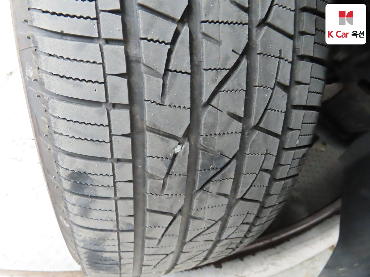 KG Mobility Korando Sports 2014 - Image 30