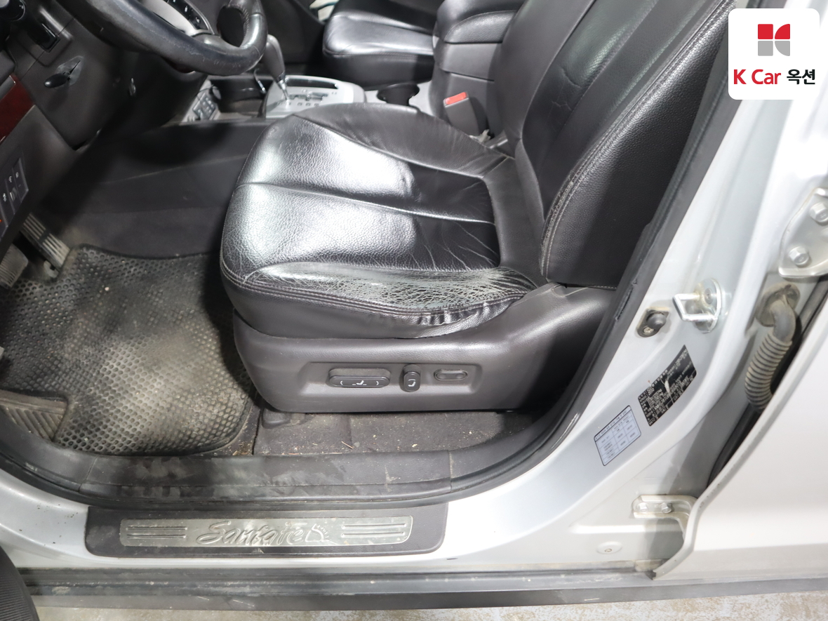 Hyundai Santa Fe 2011 - Image 18