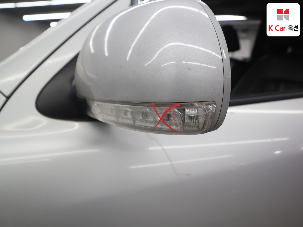 Hyundai Santa Fe 2011 - Image 40