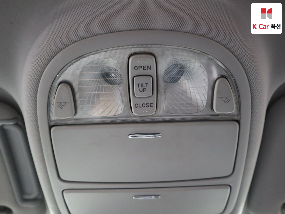 Hyundai Santa Fe 2011 - Image 12