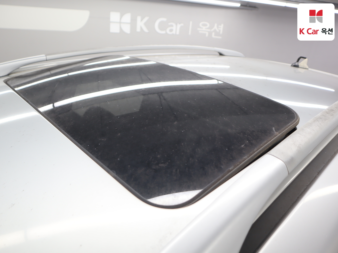 Hyundai Santa Fe 2011 - Image 23