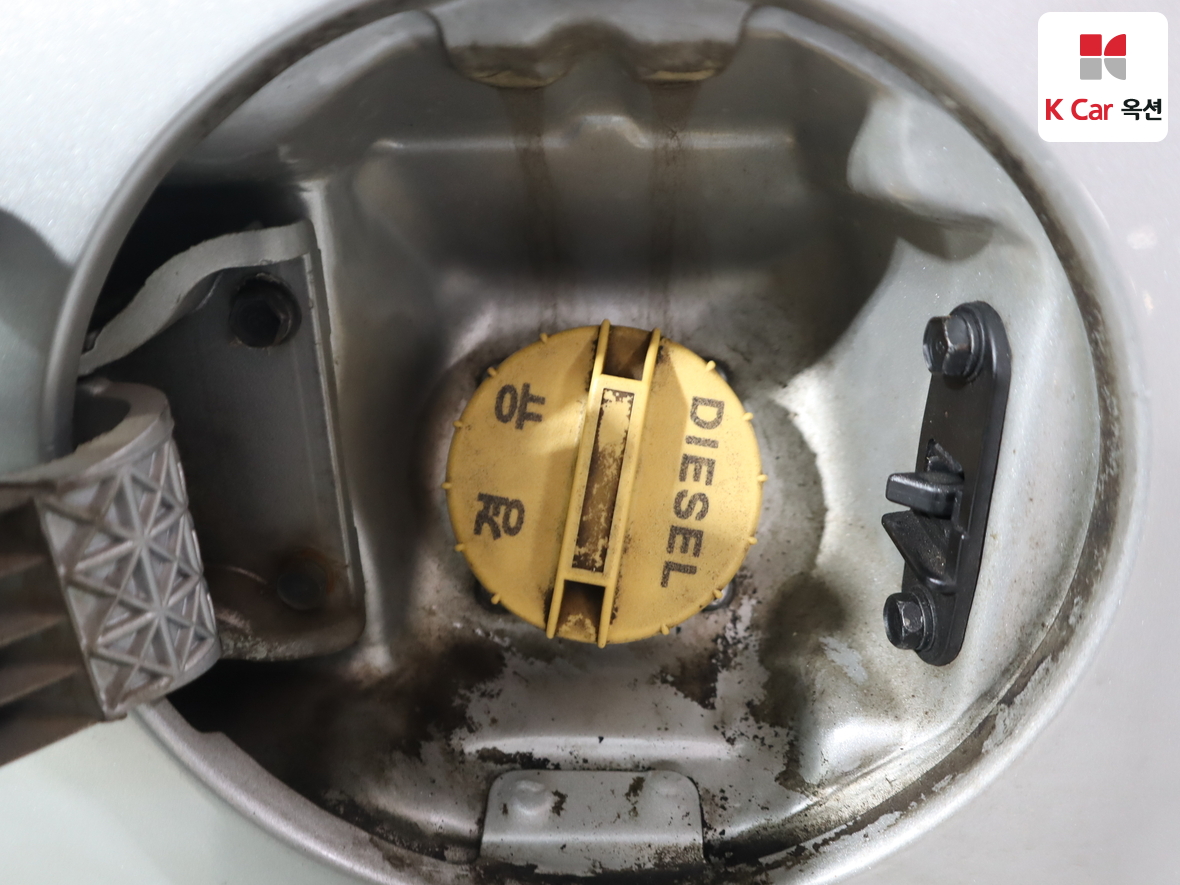 Hyundai Santa Fe 2011 - Image 28