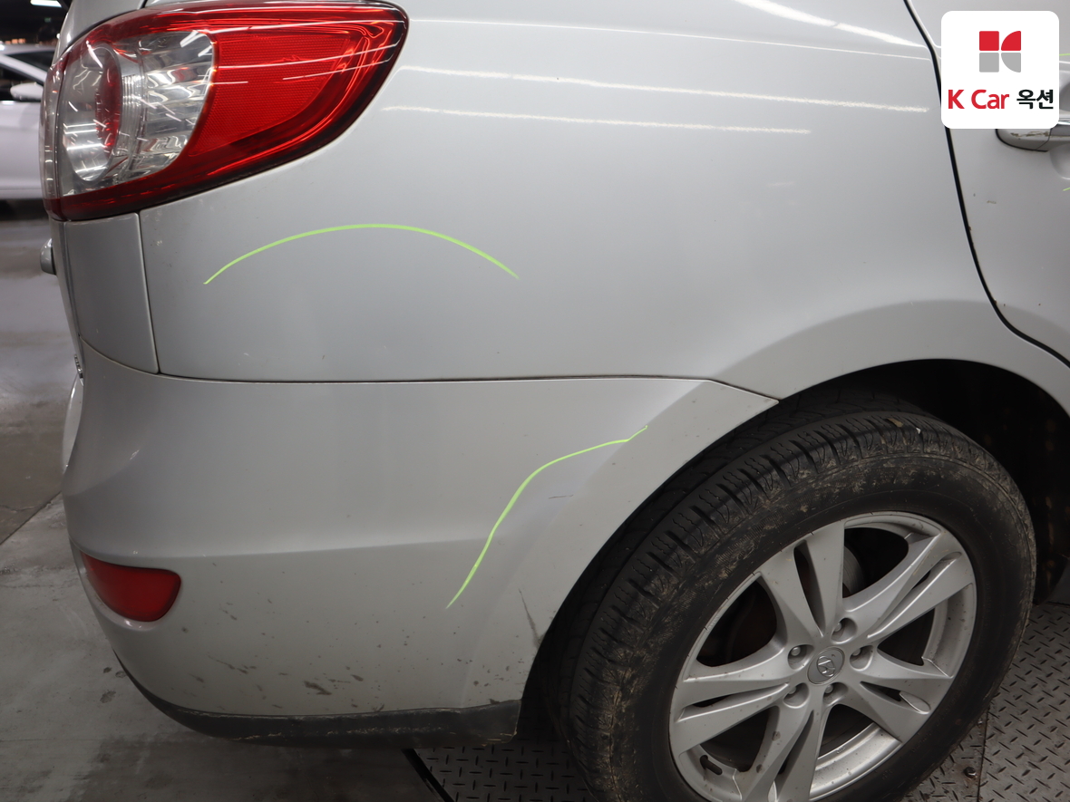 Hyundai Santa Fe 2011 - Image 44