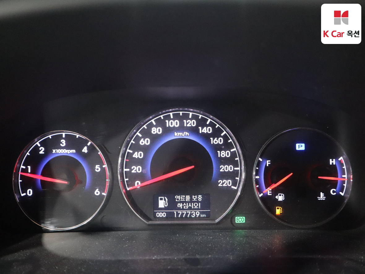 Hyundai Santa Fe 2011 - Image 5