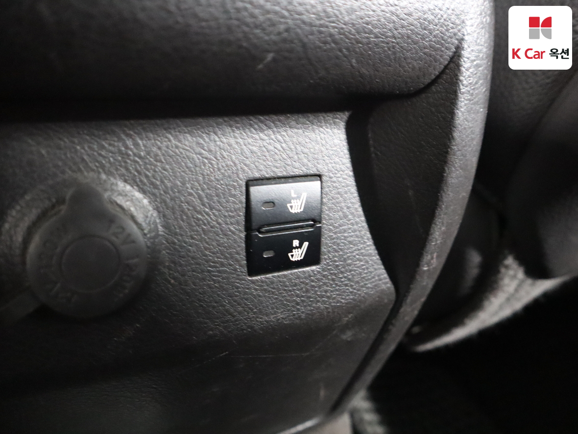 Hyundai Santa Fe 2011 - Image 27