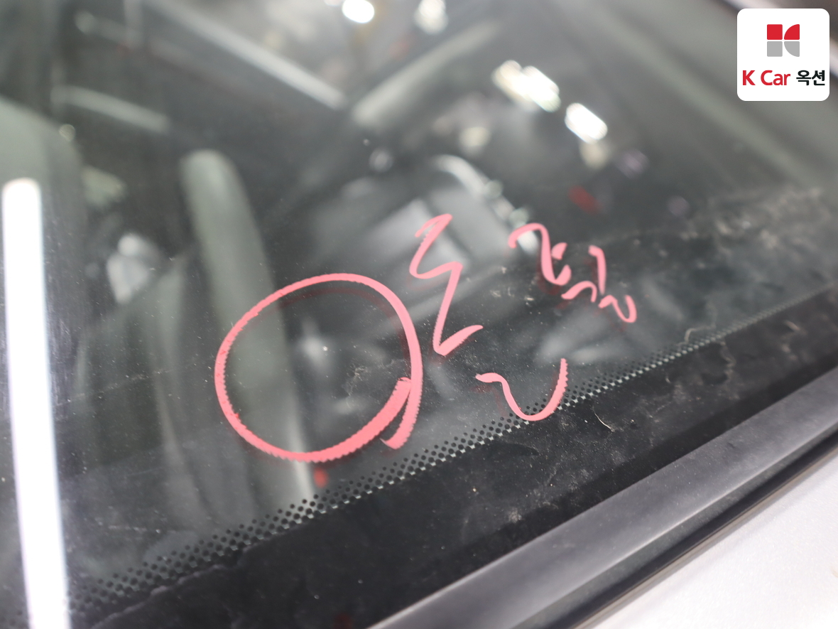 Hyundai Santa Fe 2011 - Image 38