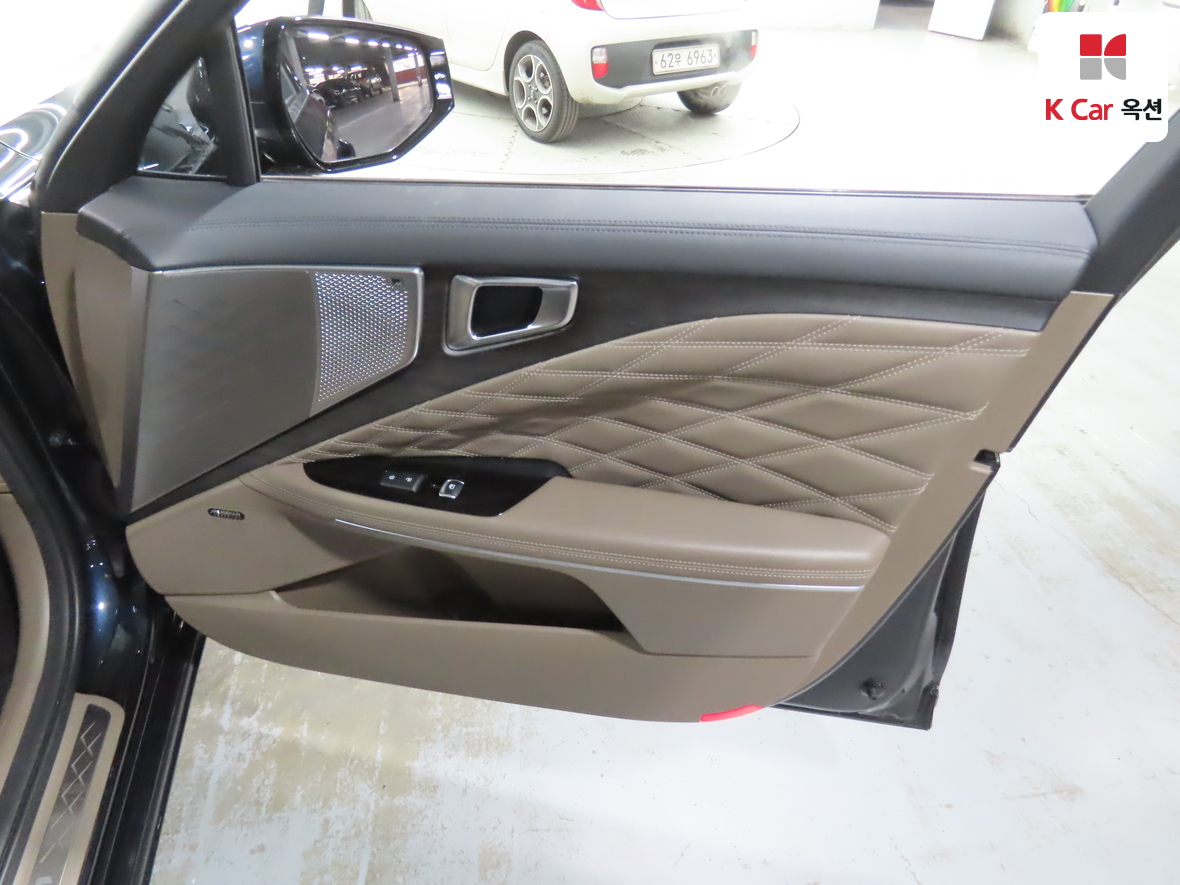 Kia K8 2022 - Image 28