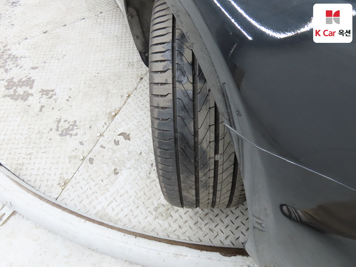 Kia K7 2016 - Image 31