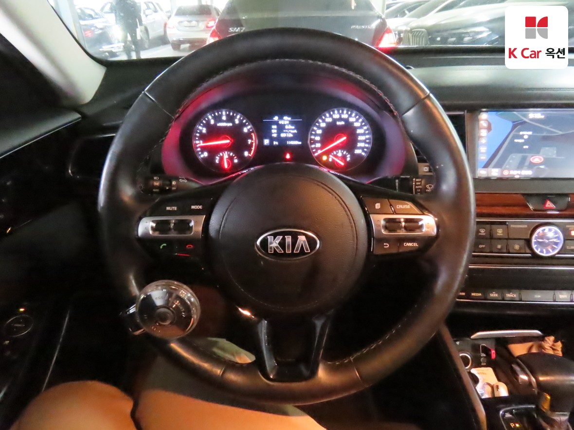 Kia K7 2016 - Image 10