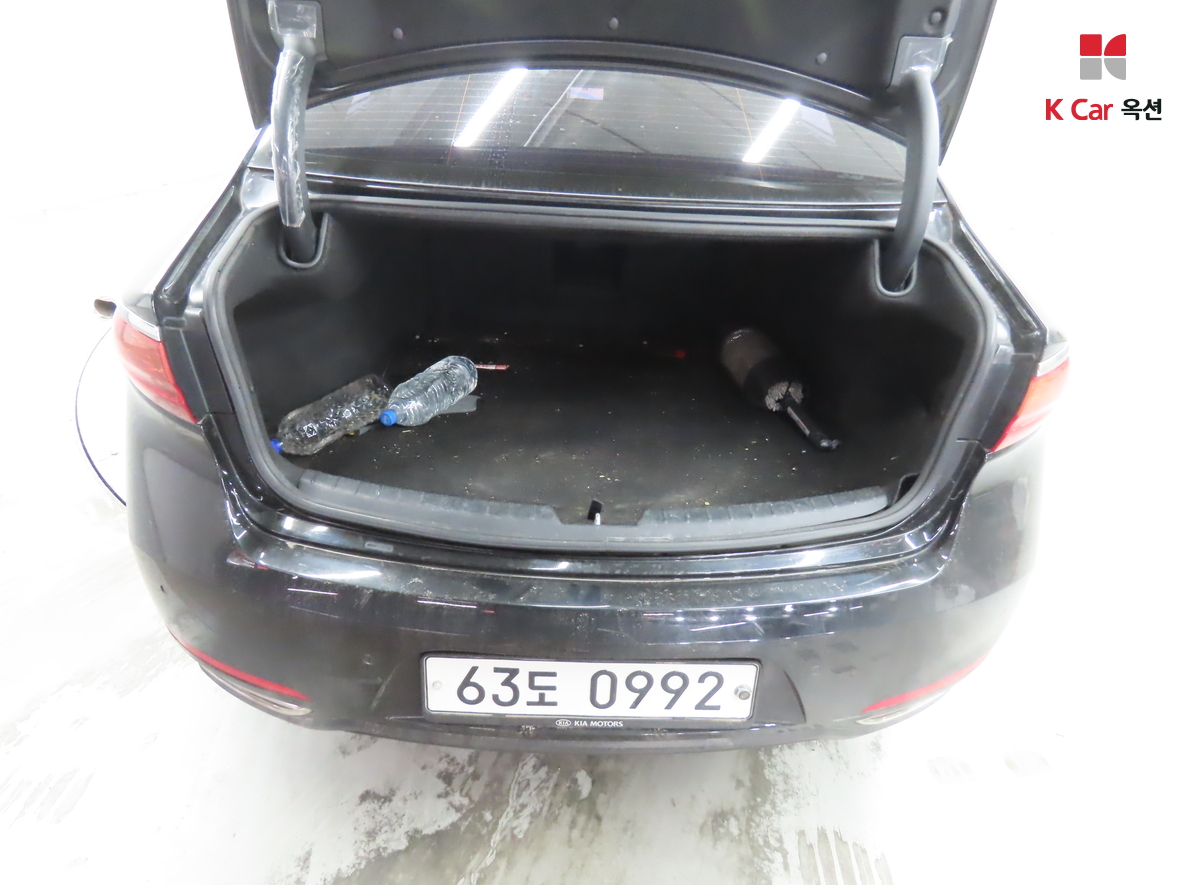 Kia K7 2016 - Image 24