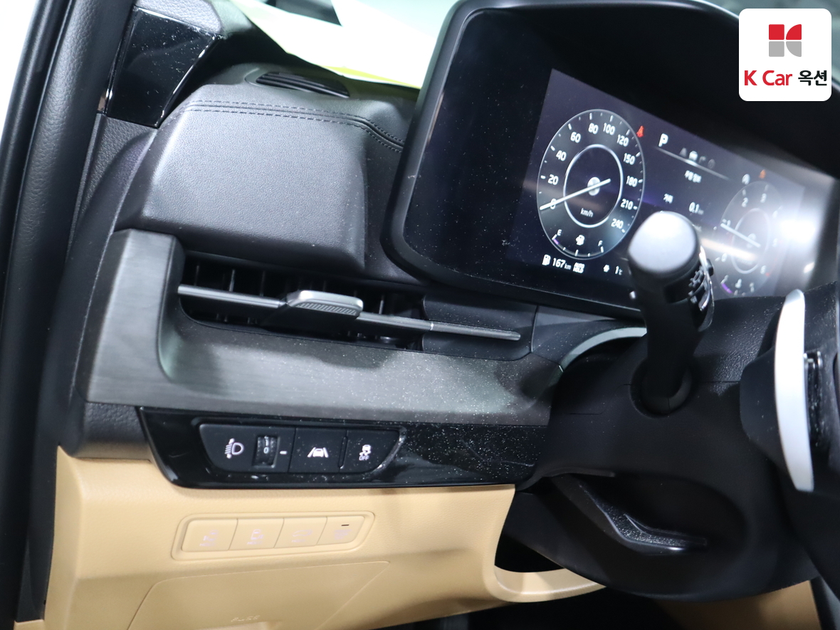 Kia Carnival 2022 - Image 9