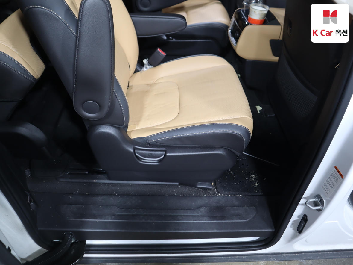 Kia Carnival 2022 - Image 28