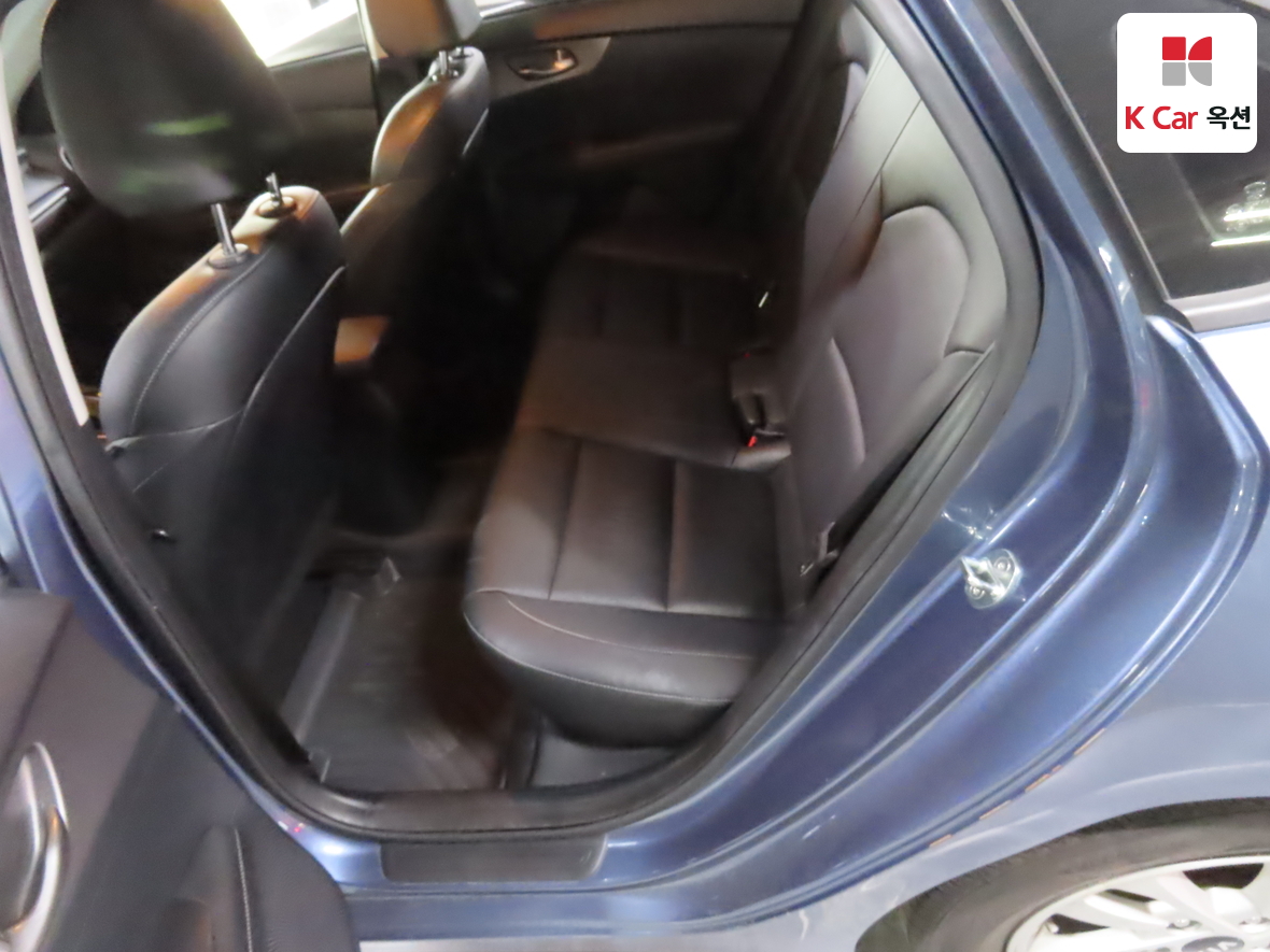 Kia K3 2019 - Image 21