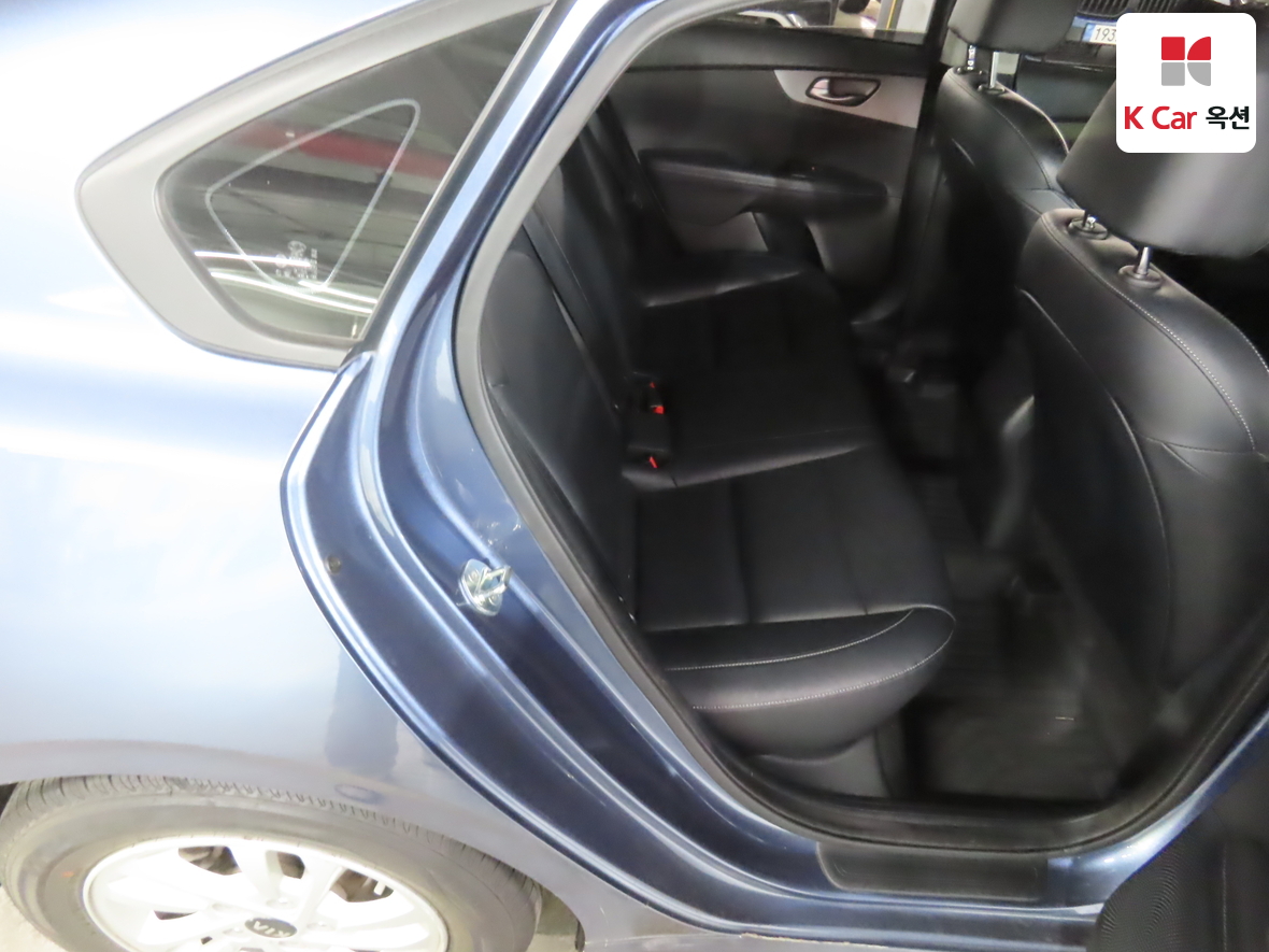 Kia K3 2019 - Image 25