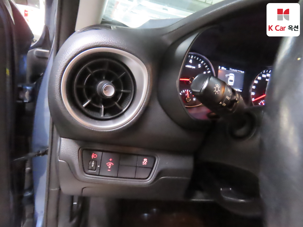 Kia K3 2019 - Image 9