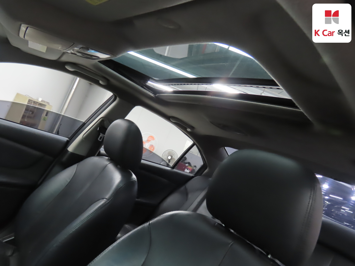 Kia Lotze 2009 - Image 21