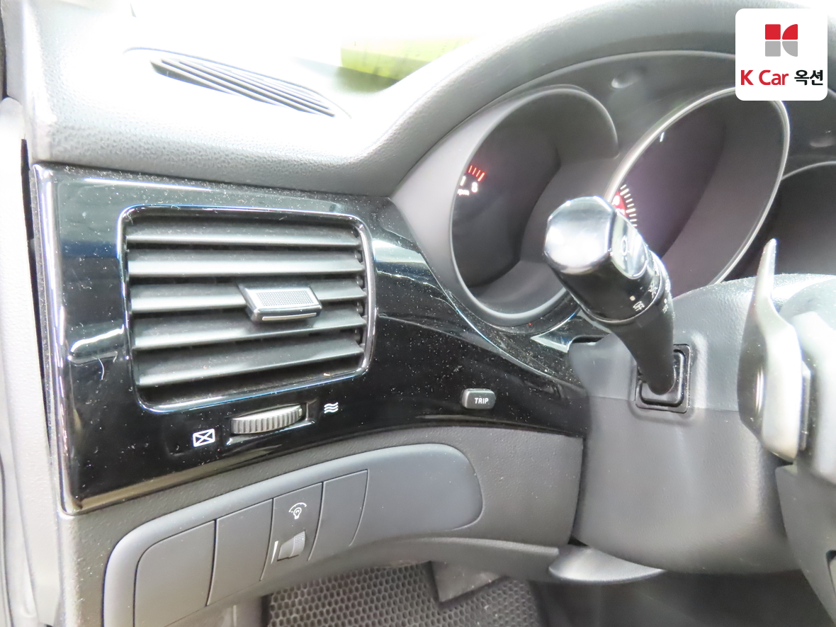 Kia Lotze 2009 - Image 9