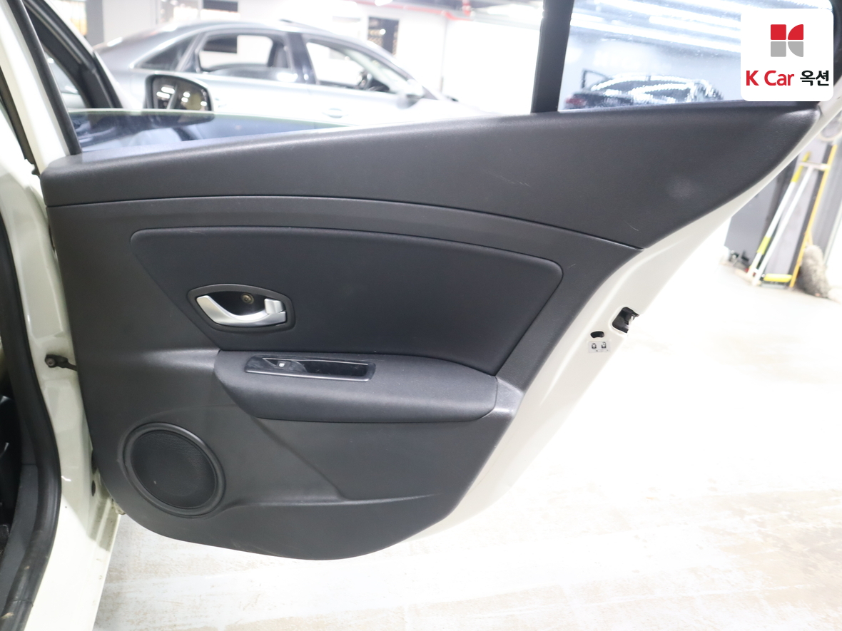 رينو كوريا SM3  2010 - صورة 27