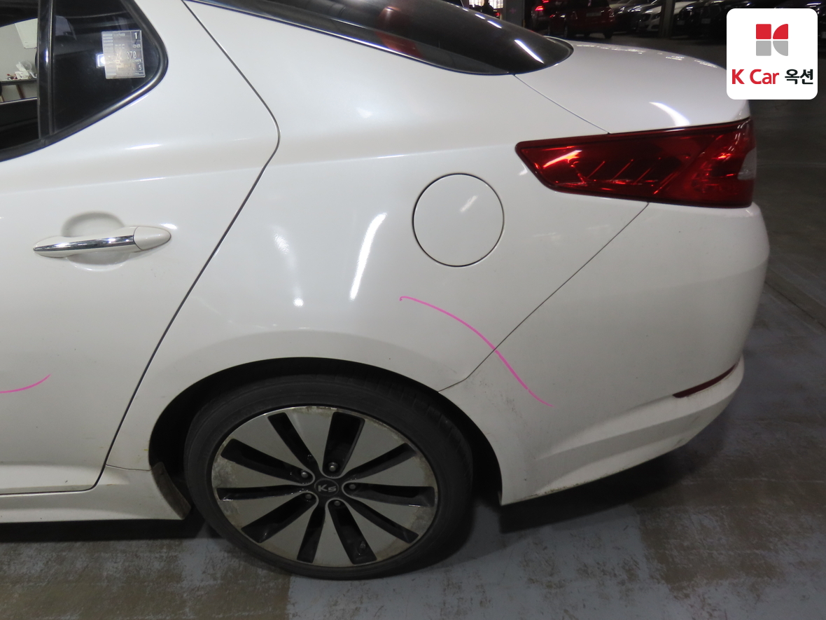 Kia K5 2012 - Image 38