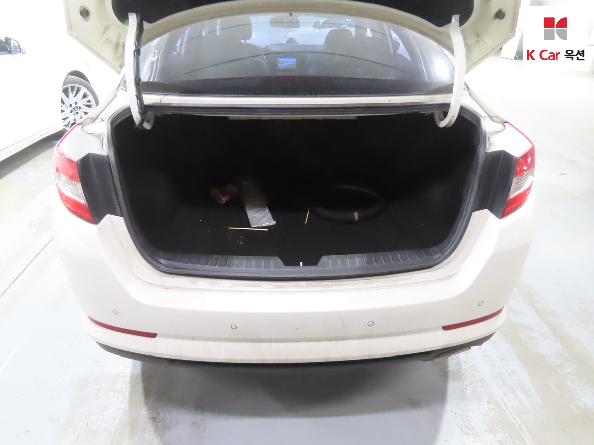 Kia K5 2012 - Image 26