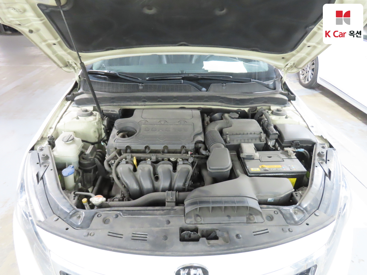 Kia K5 2012 - Image 33