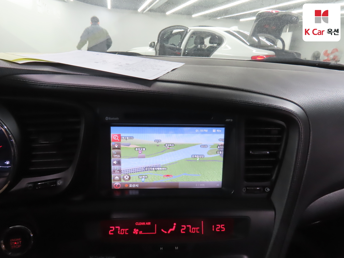 Kia K5 2012 - Image 14