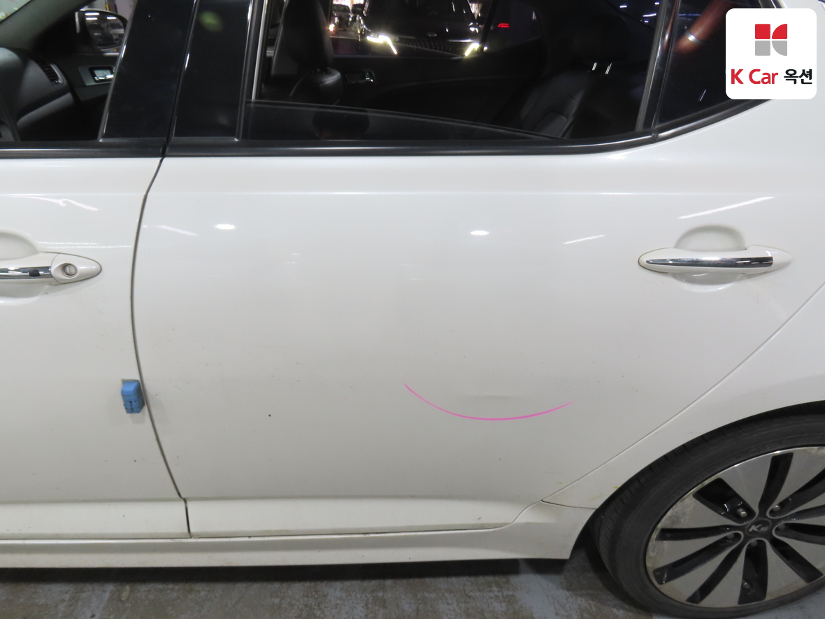 Kia K5 2012 - Image 37