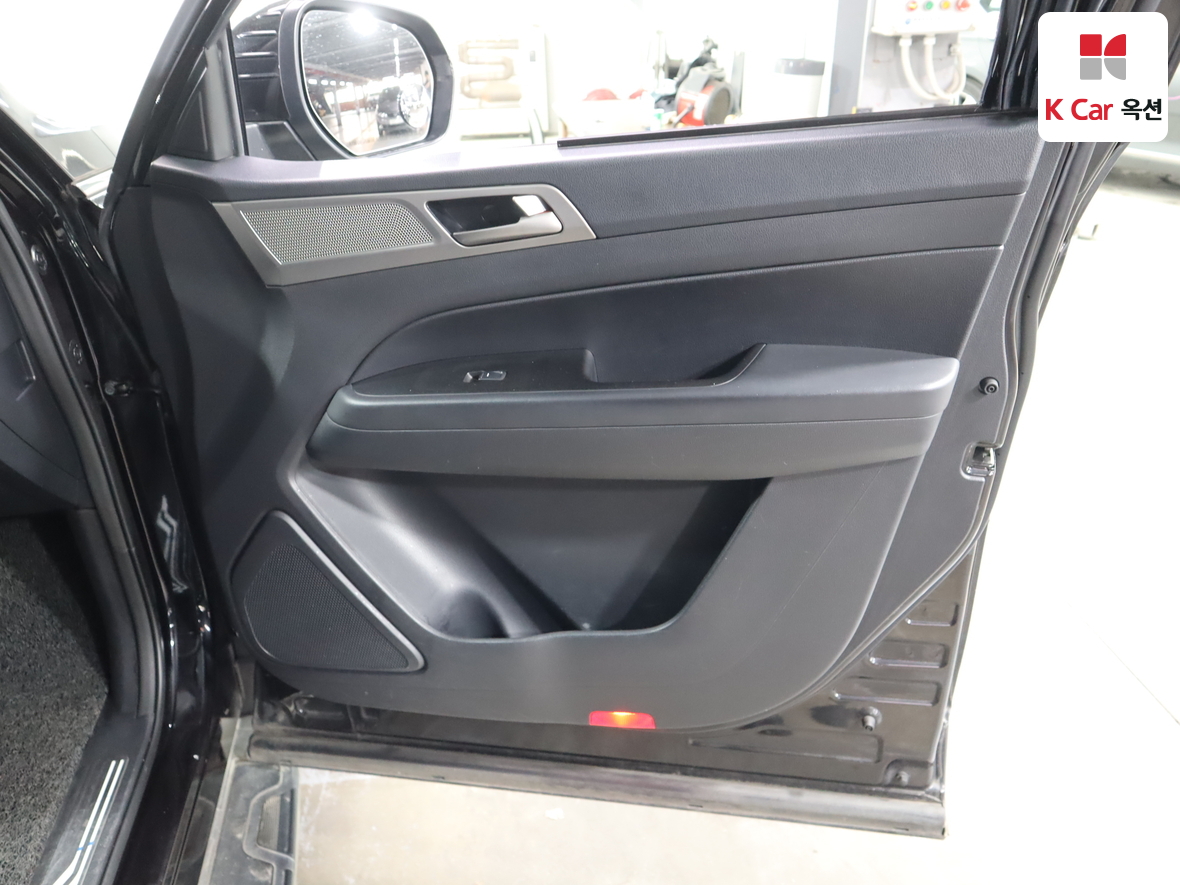 KG Mobility Rexton Sports 2019 - Image 28