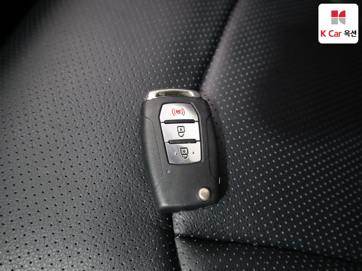 KG Mobility Rexton Sports 2019 - Image 17