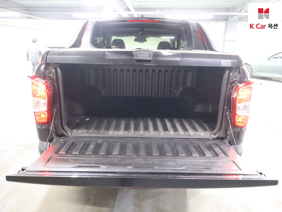 KG Mobility Rexton Sports 2019 - Image 25