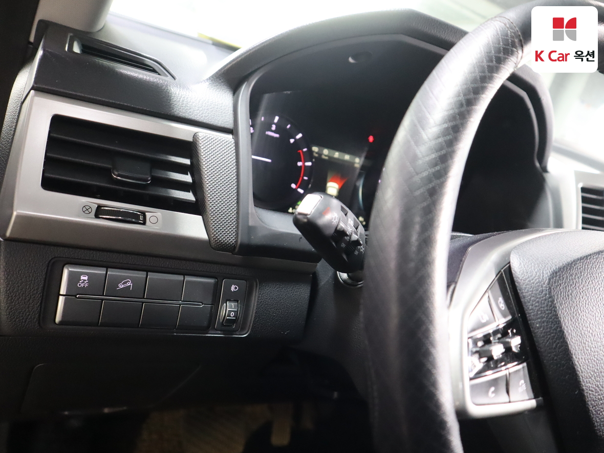 KG Mobility Rexton Sports 2019 - Image 9