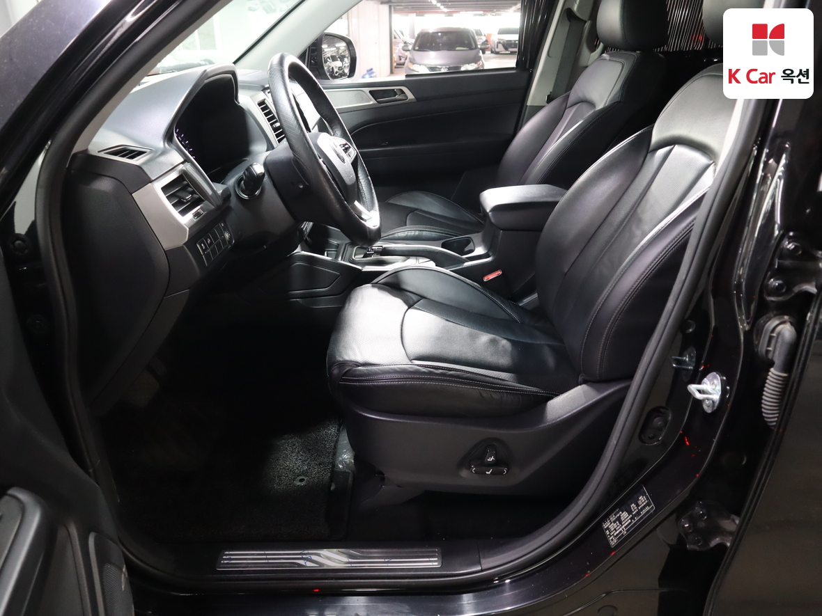 KG Mobility Rexton Sports 2019 - Image 18