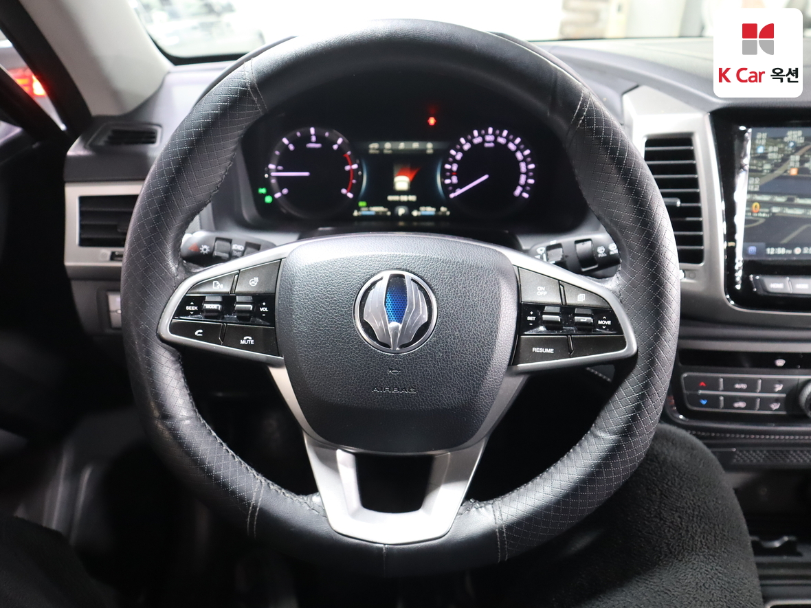 KG Mobility Rexton Sports 2019 - Image 10