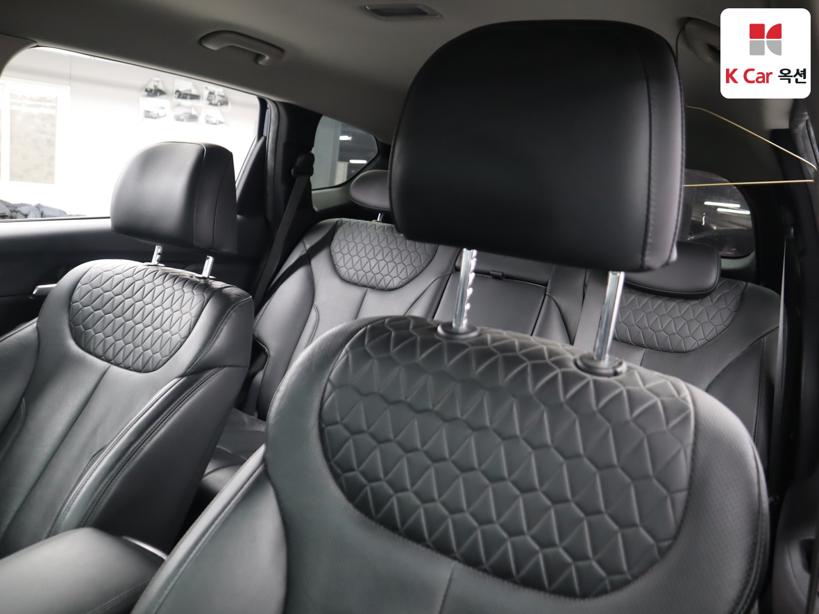 Hyundai Santa Fe 2019 - Image 20