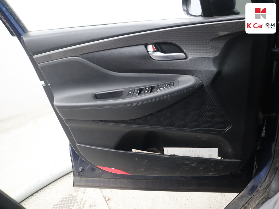 Hyundai Santa Fe 2019 - Image 8