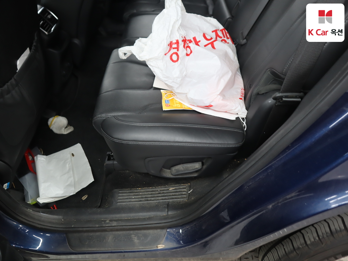 Hyundai Santa Fe 2019 - Image 25