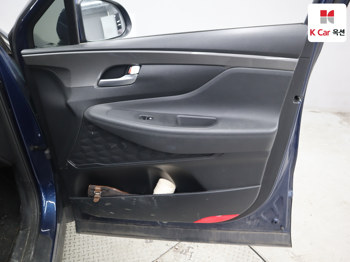 Hyundai Santa Fe 2019 - Image 31