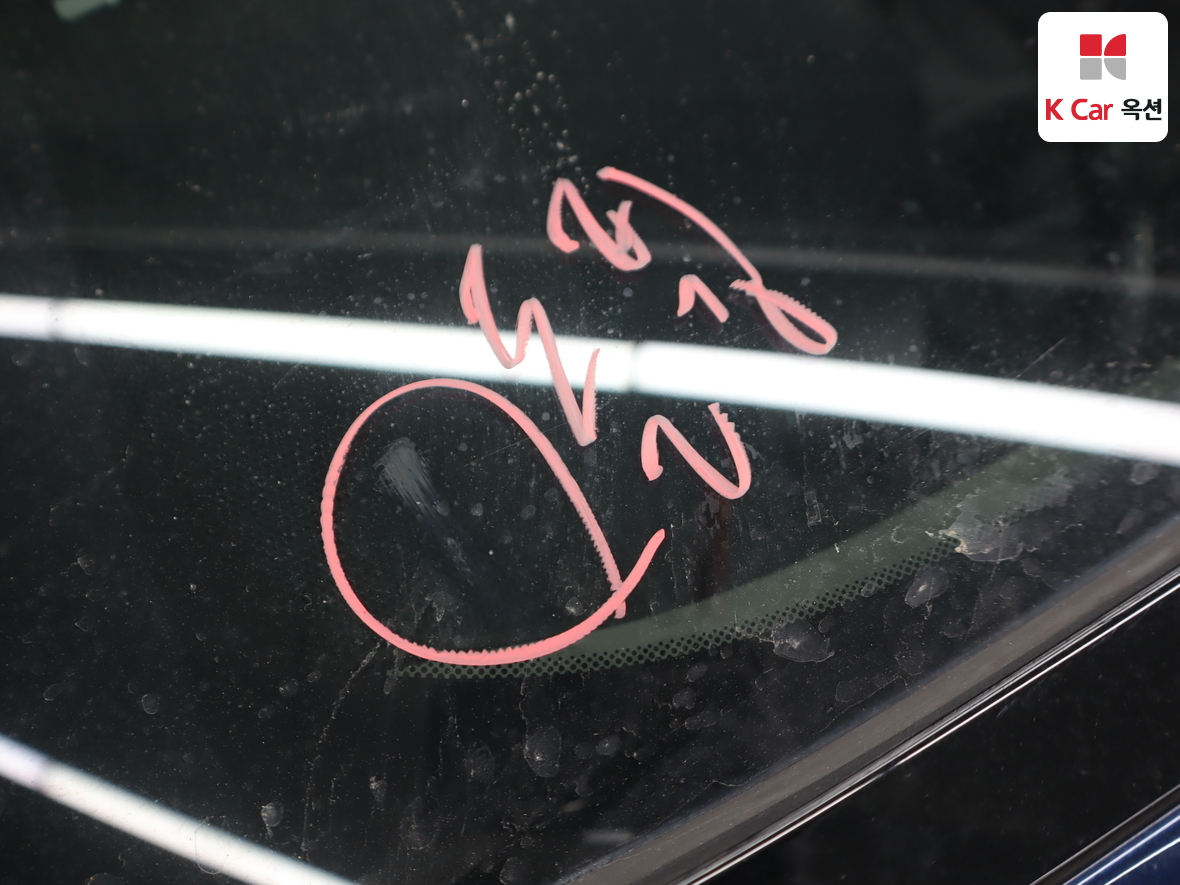 Hyundai Santa Fe 2019 - Image 36