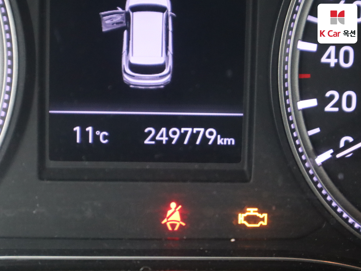 Hyundai Santa Fe 2019 - Image 4