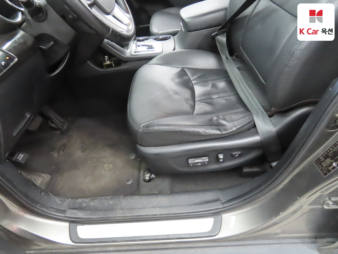 Kia Sorento 2011 - Image 18