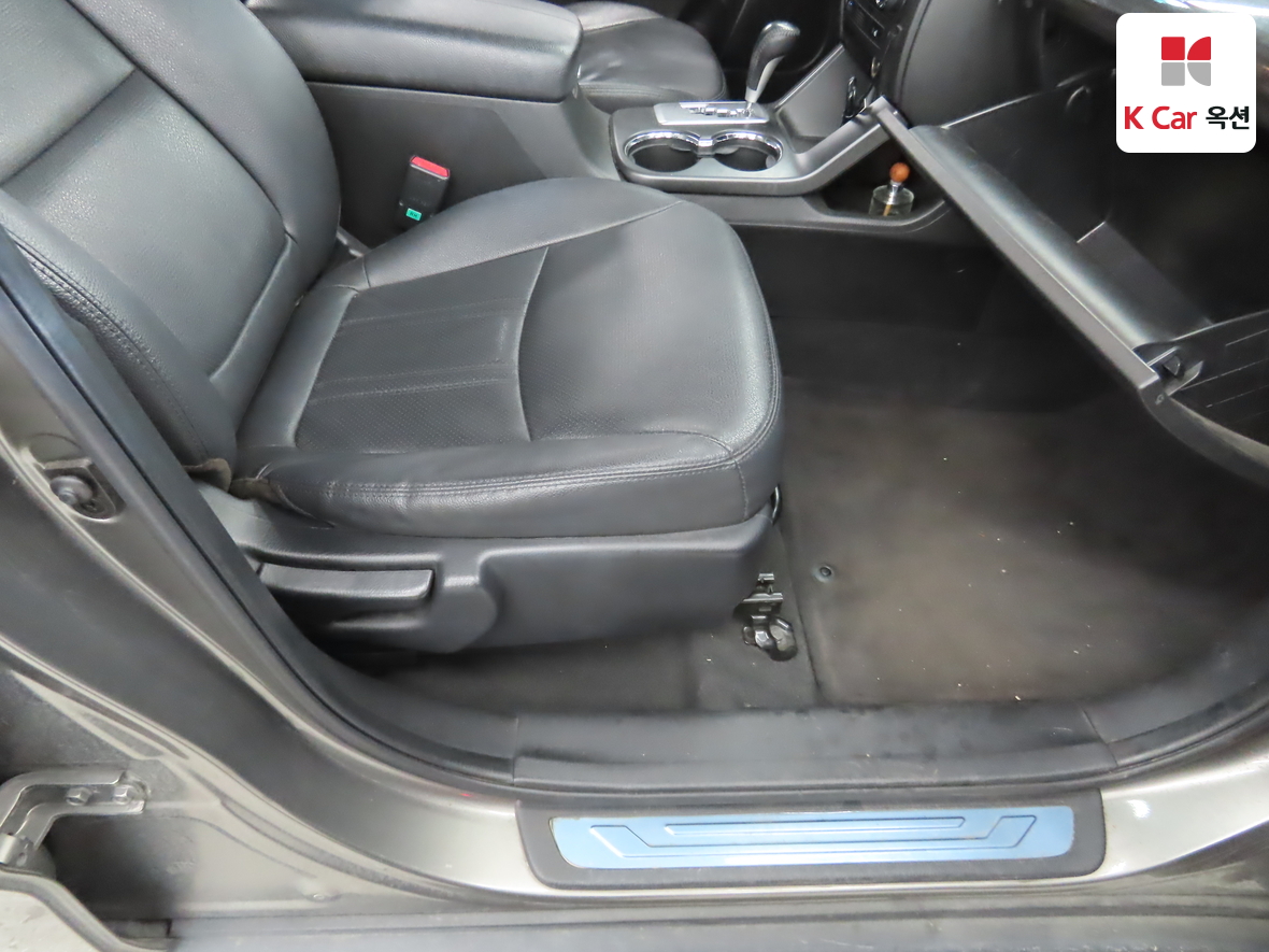 Kia Sorento 2011 - Image 32