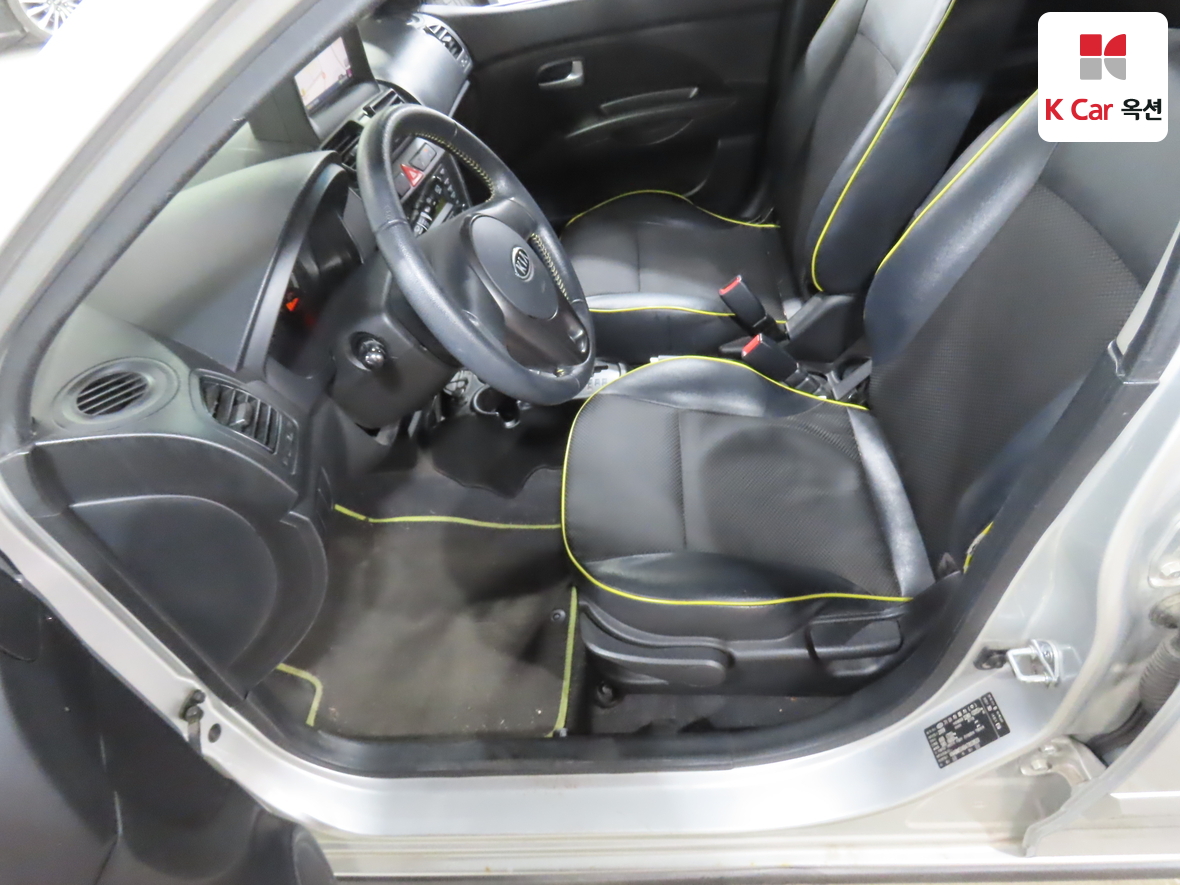 Kia Morning 2010 - Image 17