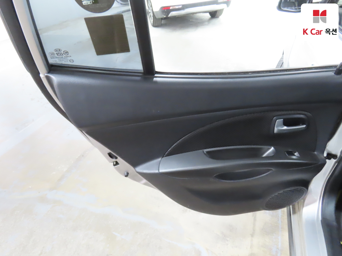 Kia Morning 2010 - Image 20