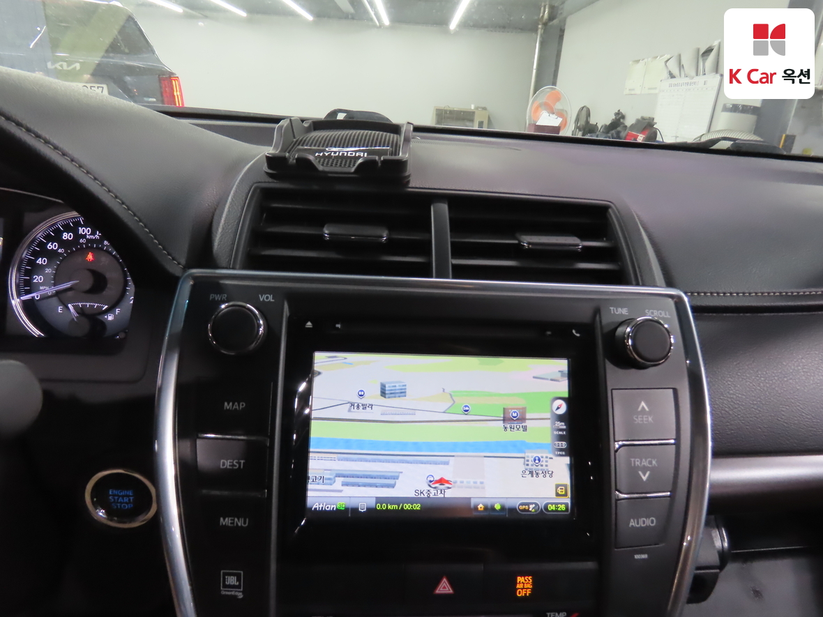 Toyota Camry 2015 - Image 14