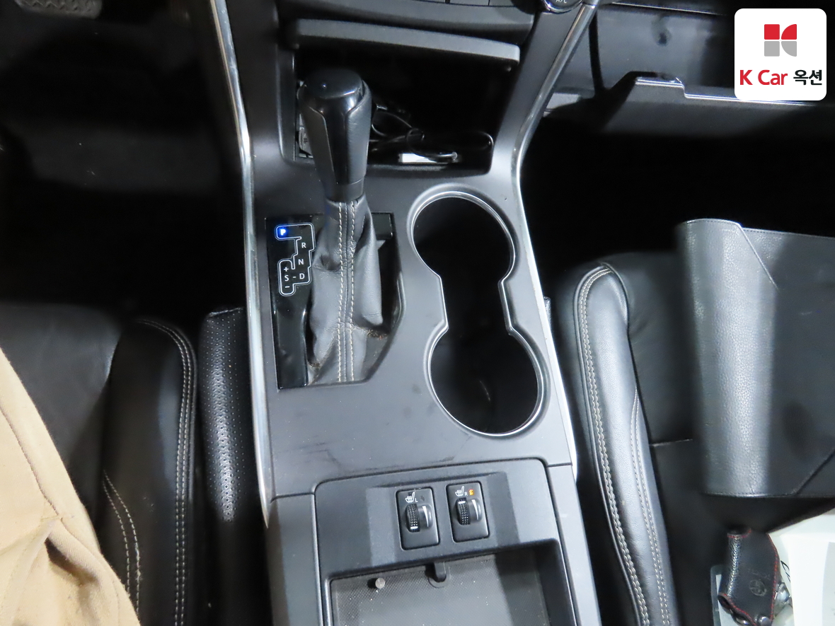 Toyota Camry 2015 - Image 16