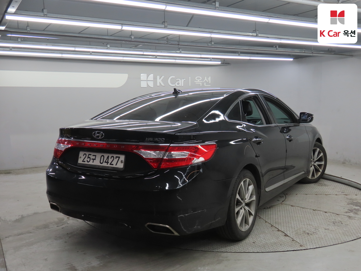 Hyundai AZERA 2017 - Image 2