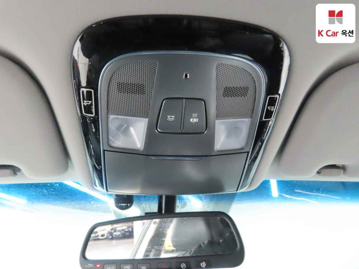 Hyundai AZERA 2017 - Image 12