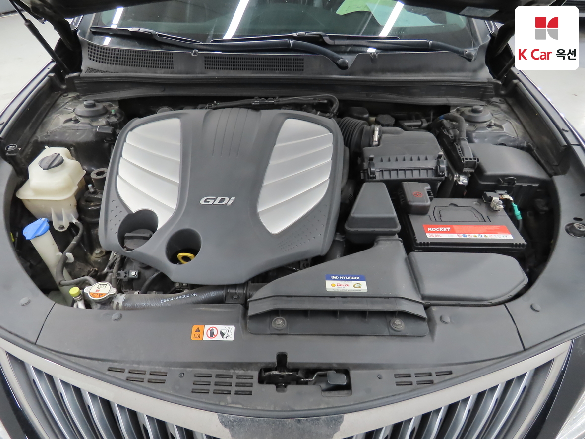 Hyundai AZERA 2017 - Image 32