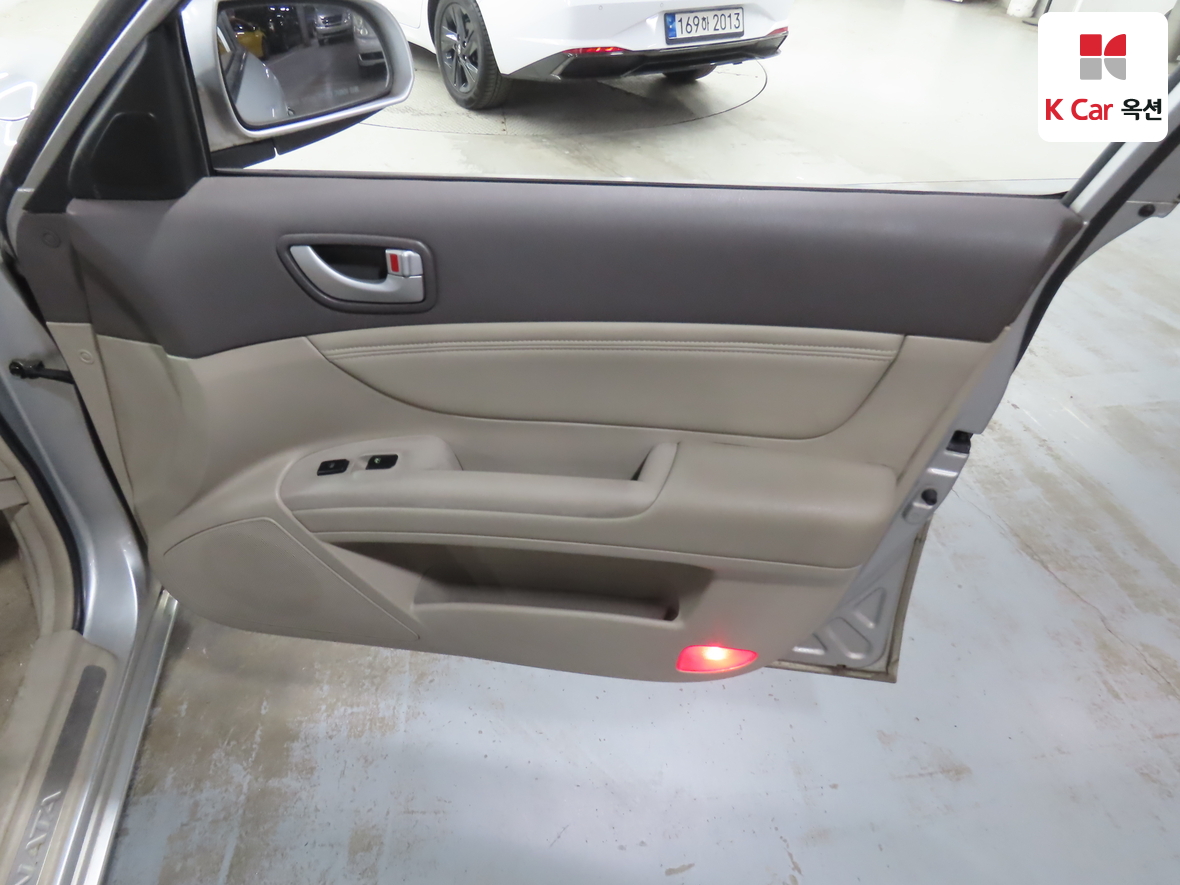 Hyundai Sonata 2005 - Image 26